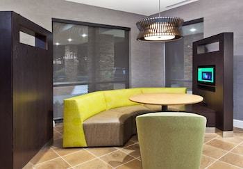 Courtyard By Marriott Albion Hotel Exterior photo